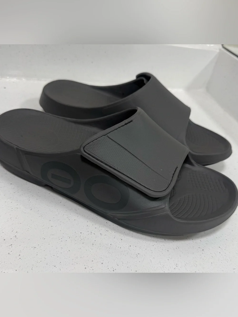 OOFOS Slide Gray Sandals